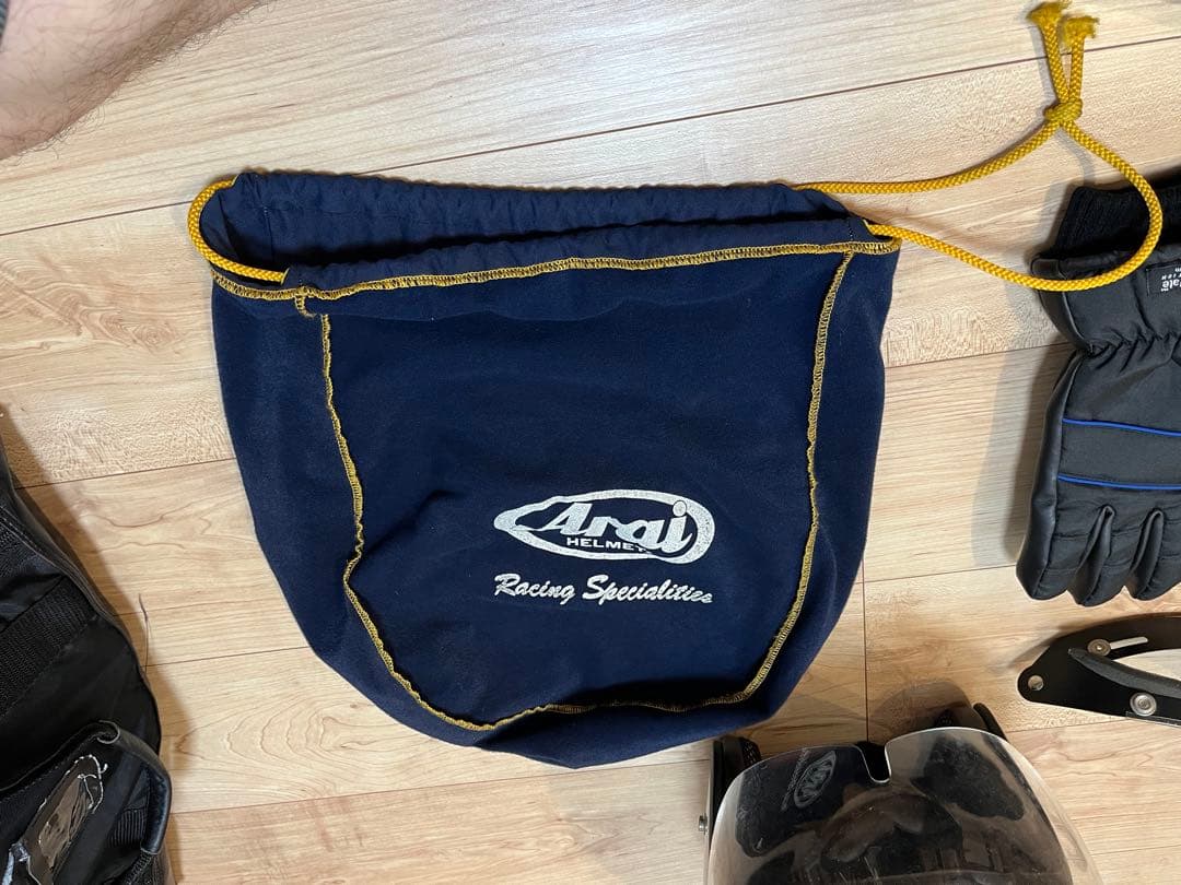 ヘルメットSサイズ　Arai　クラッシックsw