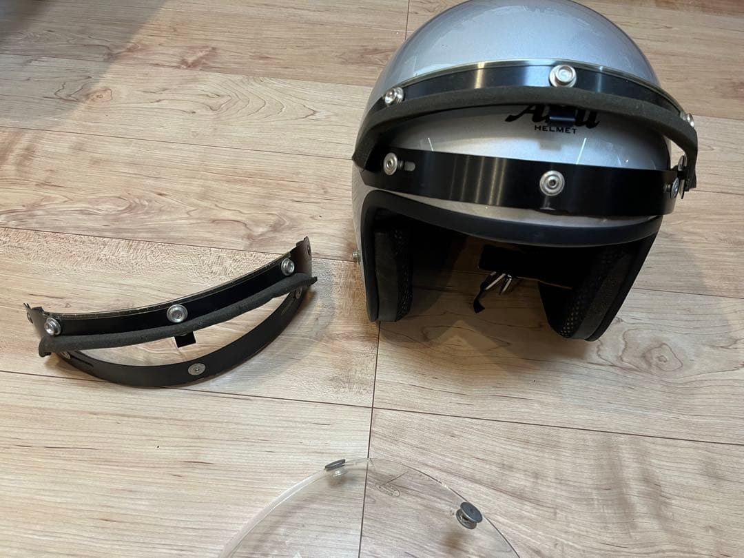 ヘルメットSサイズ　Arai　クラッシックsw