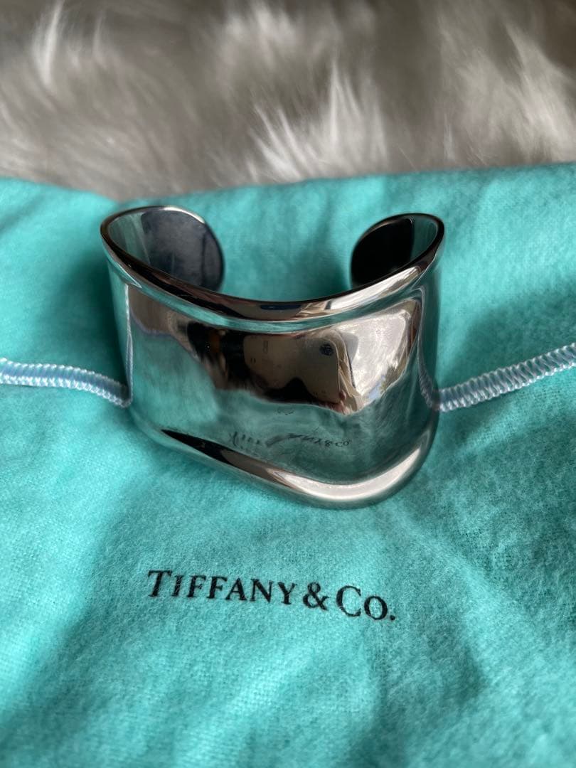 ティファニーTiffany & Co. ボーンカフ　ルテニウム左手用Sほぼ未使用