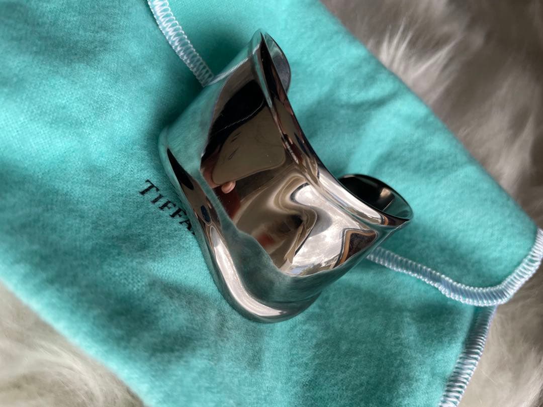 ティファニーTiffany & Co. ボーンカフ　ルテニウム左手用Sほぼ未使用