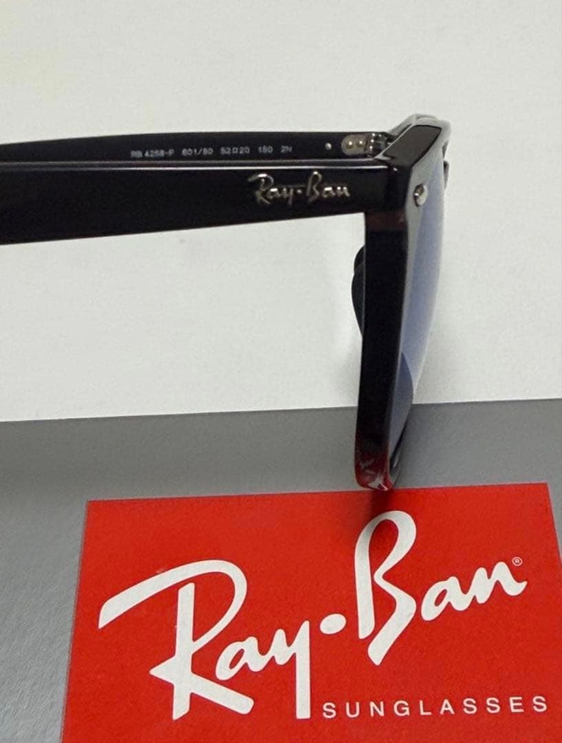 Ray-Ban サングラス ブラック/ブルー