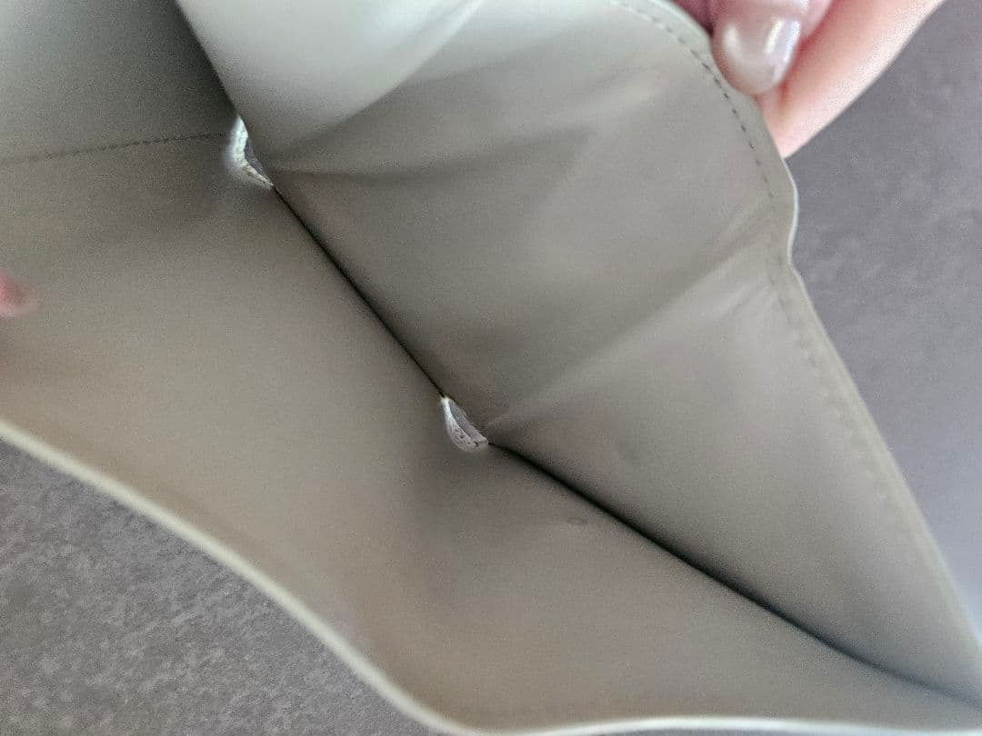 LOEWE　アナグラム　トライフォールドウォレット　三つ折り財布　ライトグリーン