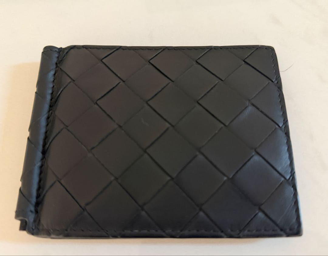 美品 Bottega Veneta イントレチャート マネークリップ ブラック