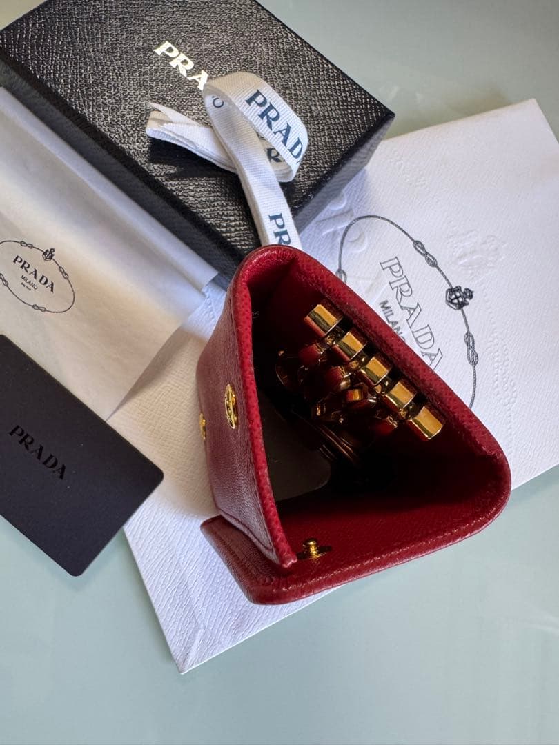 PRADA プラダ４連キーケースサフィアーノレザー レッド