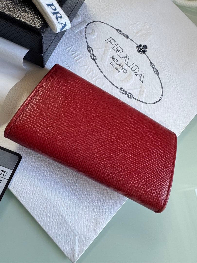 PRADA プラダ４連キーケースサフィアーノレザー レッド