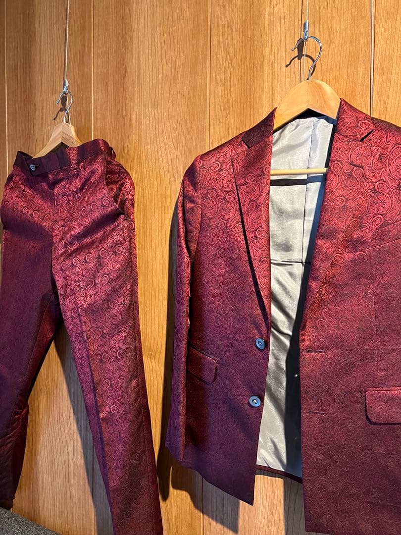 ペイズリー柄オーダーメイドスーツセット　ワインレッド