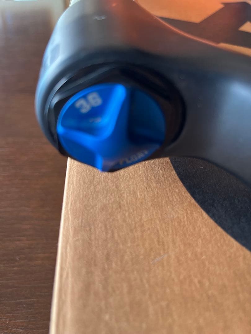 【せいじくん専用】美品FOX FLOAT FACTORY 36