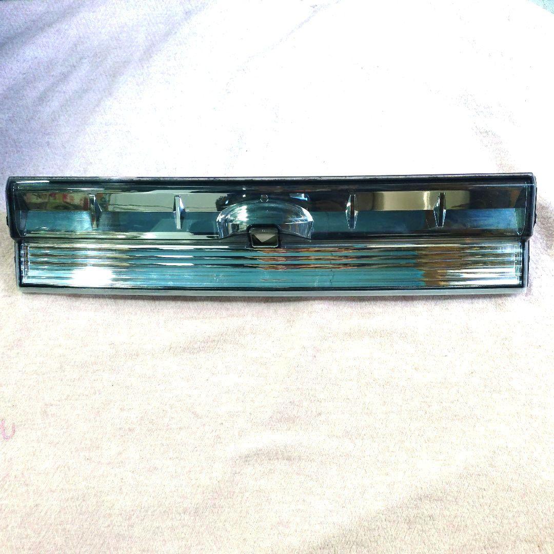 デリカD5リアアッパーガーニッシュ　フィニィシャーテール　3点セット