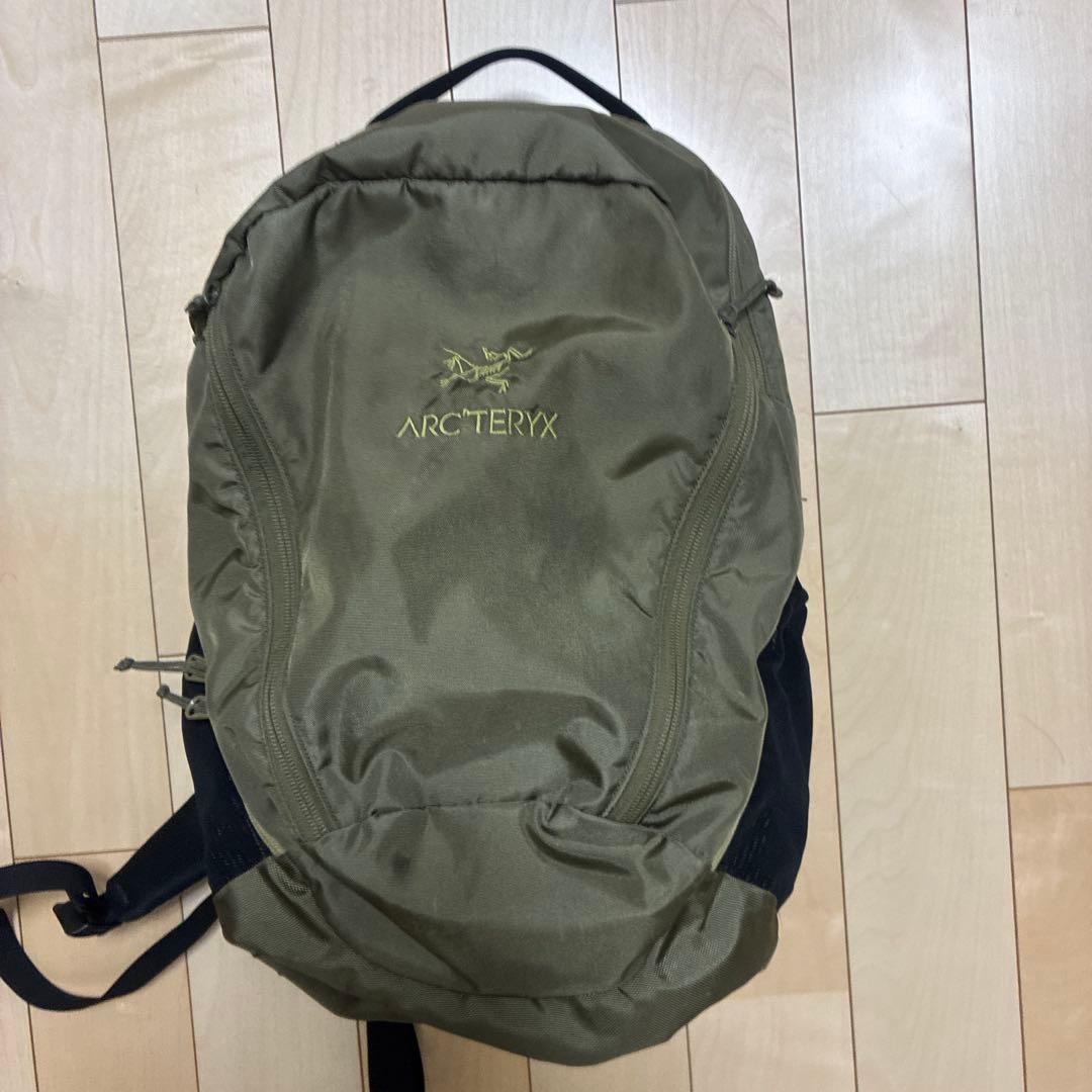 良品国内正規品★ ARCTERYX マンティス 26 カーキ オリーブ