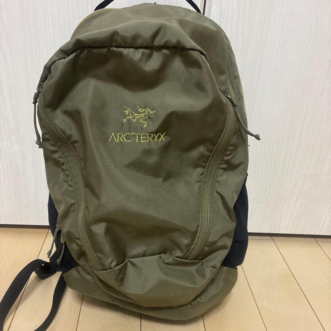 良品国内正規品★ ARCTERYX マンティス 26 カーキ オリーブ