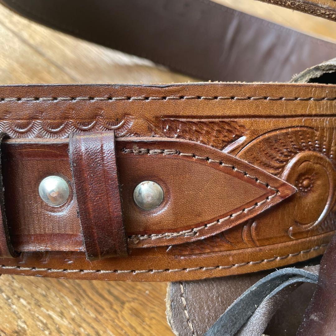 ウエスタン　肉厚レザー　ガンベルトメキシコ32弾