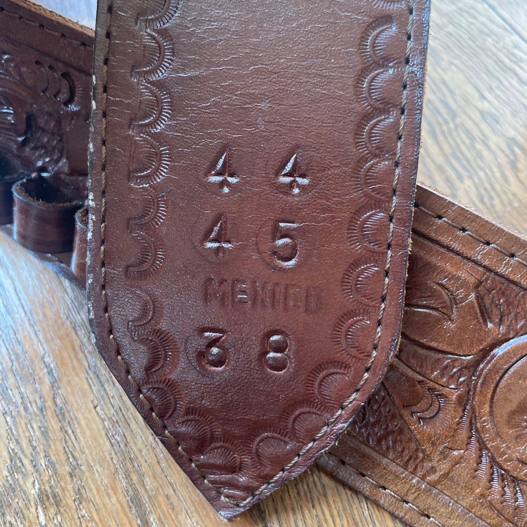 ウエスタン　肉厚レザー　ガンベルトメキシコ32弾
