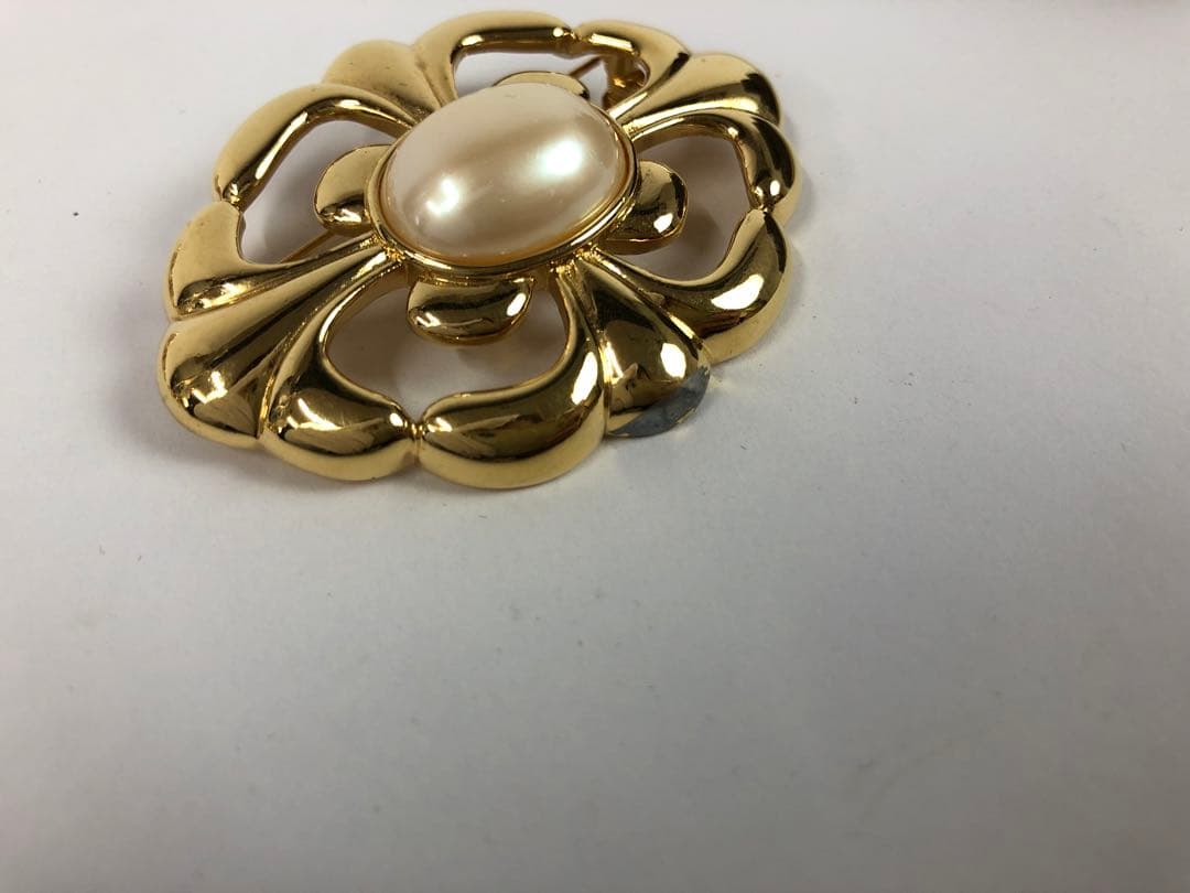 J*s様 ジバンシィ・ニナリッチ・コーチ・ウエッジウッド他　アクセサリーまとめ