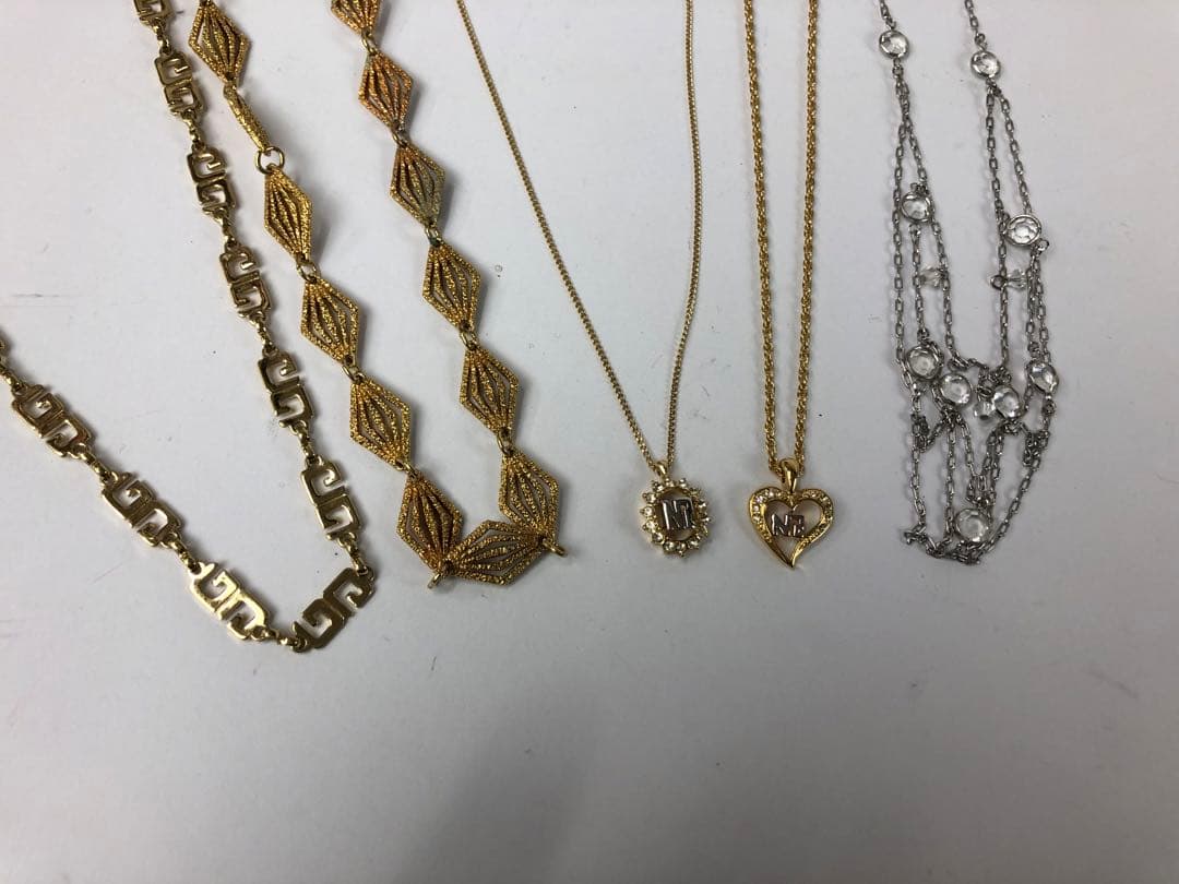 J*s様 ジバンシィ・ニナリッチ・コーチ・ウエッジウッド他　アクセサリーまとめ