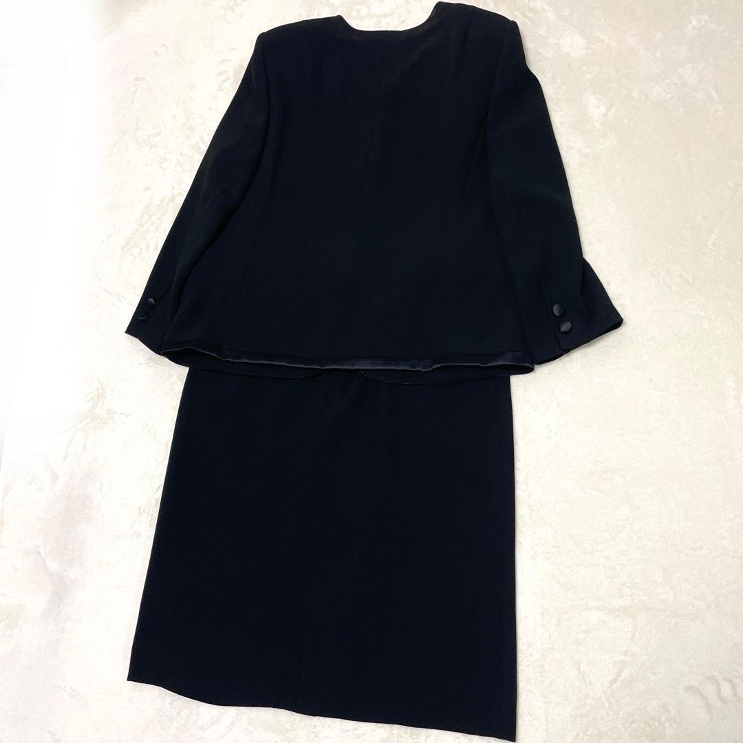 極美品✨ユキトリイ　 シルク混 ブラックフォーマル　ノーカラー　19号