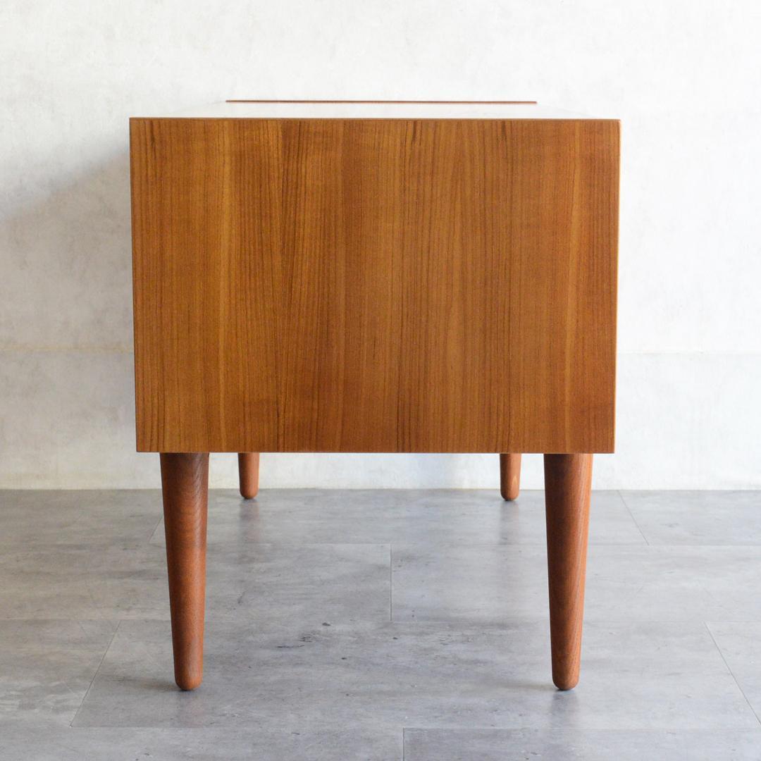 デンマーク 北欧ヴィンテージ チーク２段 ローチェスト 北欧家具 サイドテーブル