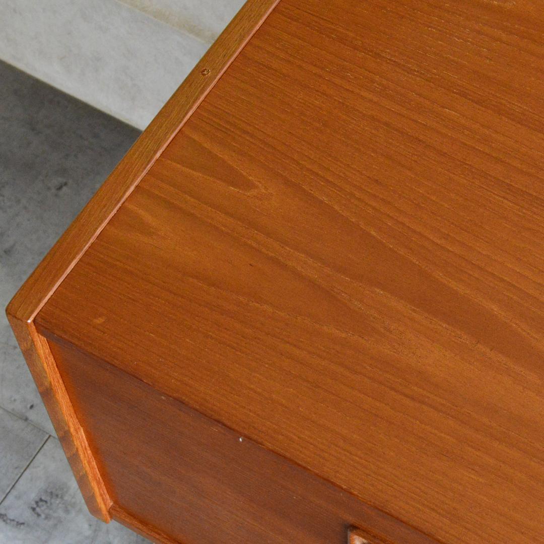 デンマーク 北欧ヴィンテージ チーク２段 ローチェスト 北欧家具 サイドテーブル