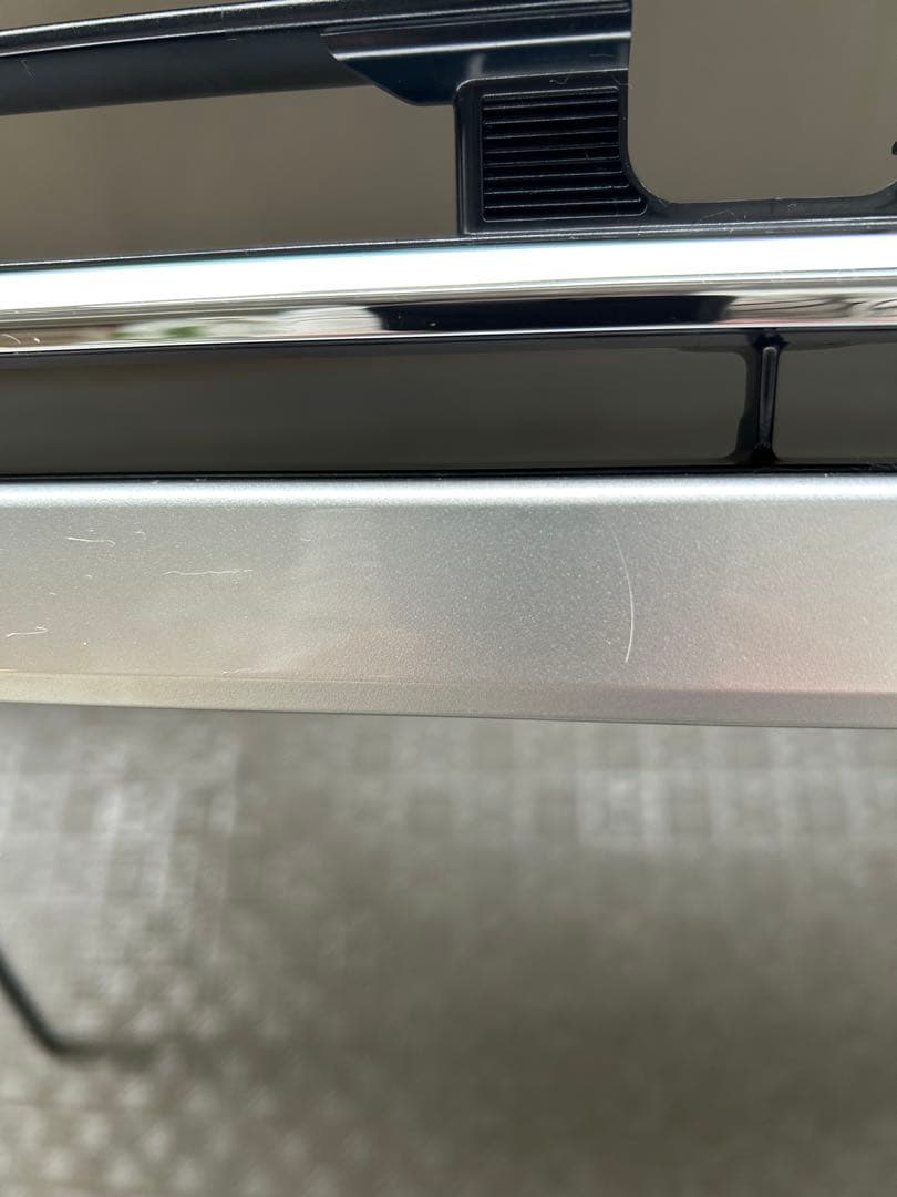 ランドクルーザー300 グリル