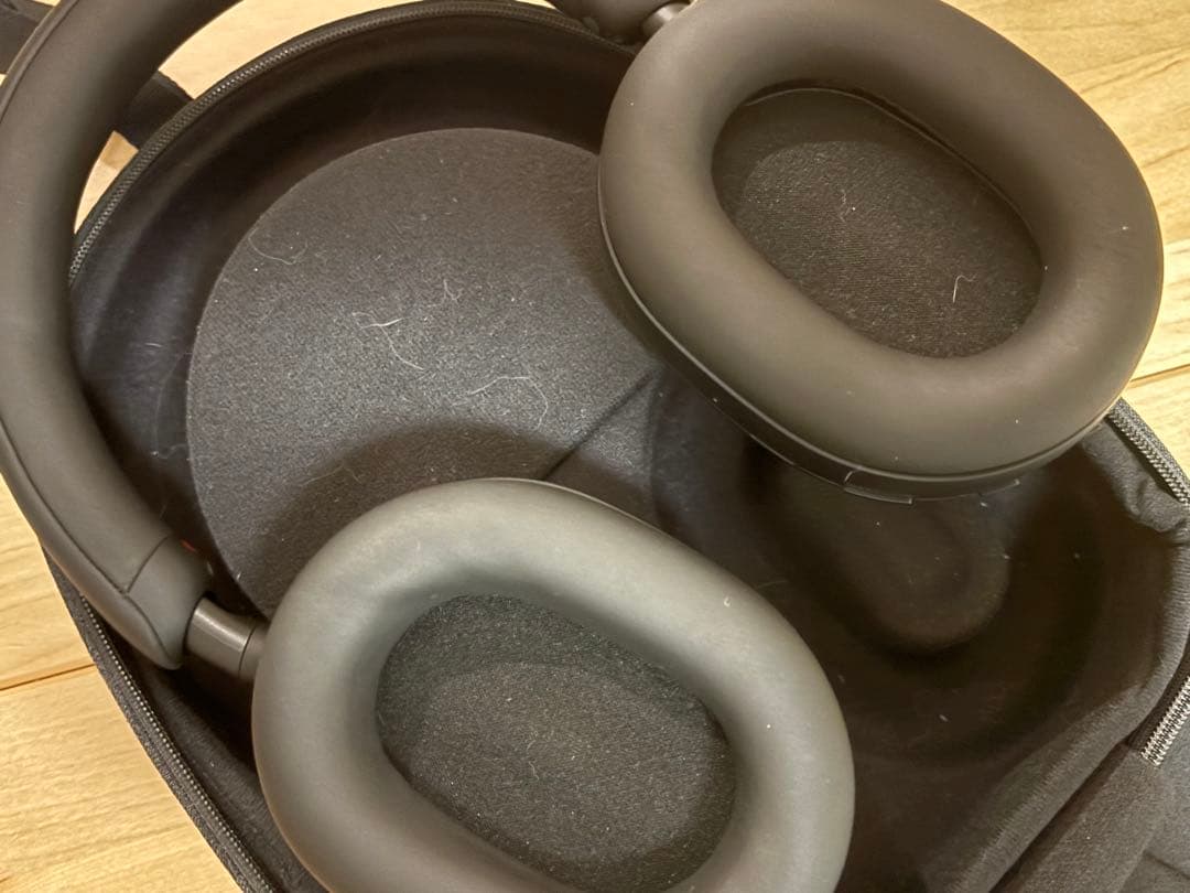 SONYワイヤレスヘッドホン　wh-1000xm5