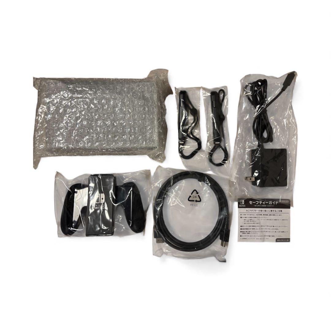 Nintendo Switch 新型 本体 (付属品完品) 美品