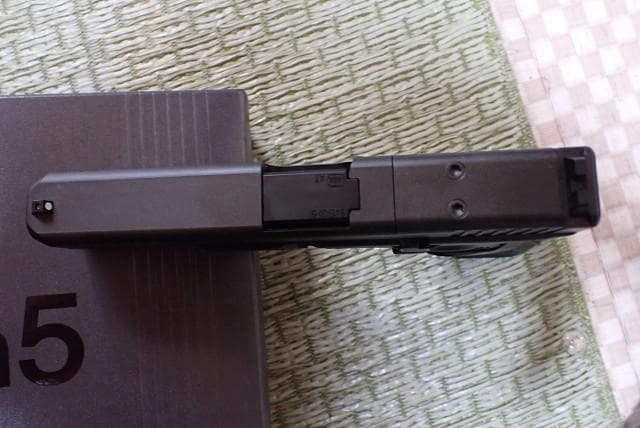 超美品！！東京マルイ G17 Gen5 ガスガン ホルスター付き！！