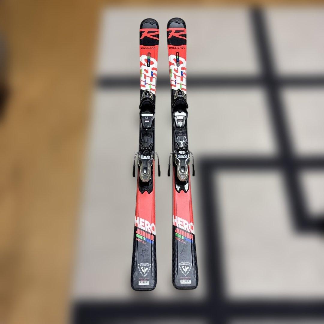 ROSSIGNOL キッズ　スキー板 140cm ストック100センチ付き