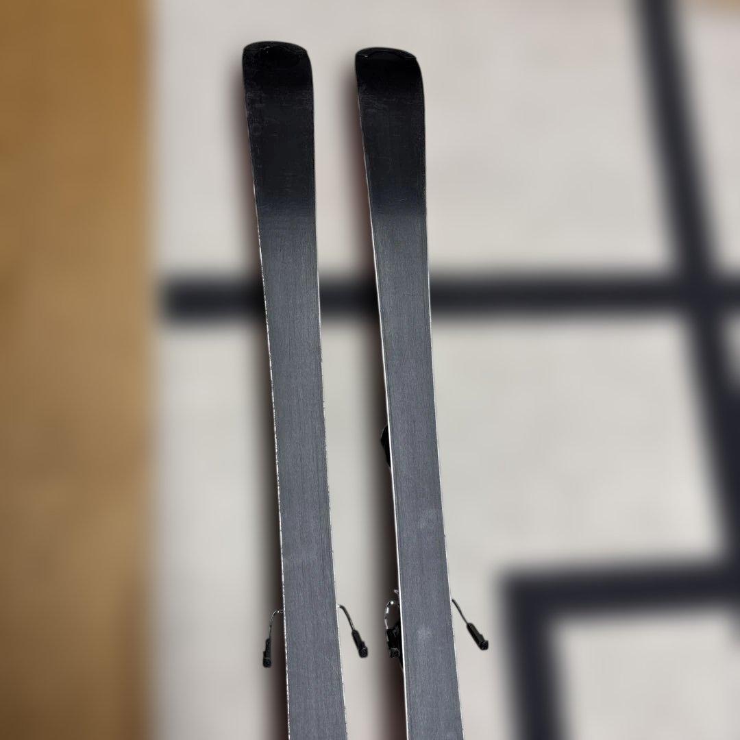 ROSSIGNOL キッズ　スキー板 140cm ストック100センチ付き