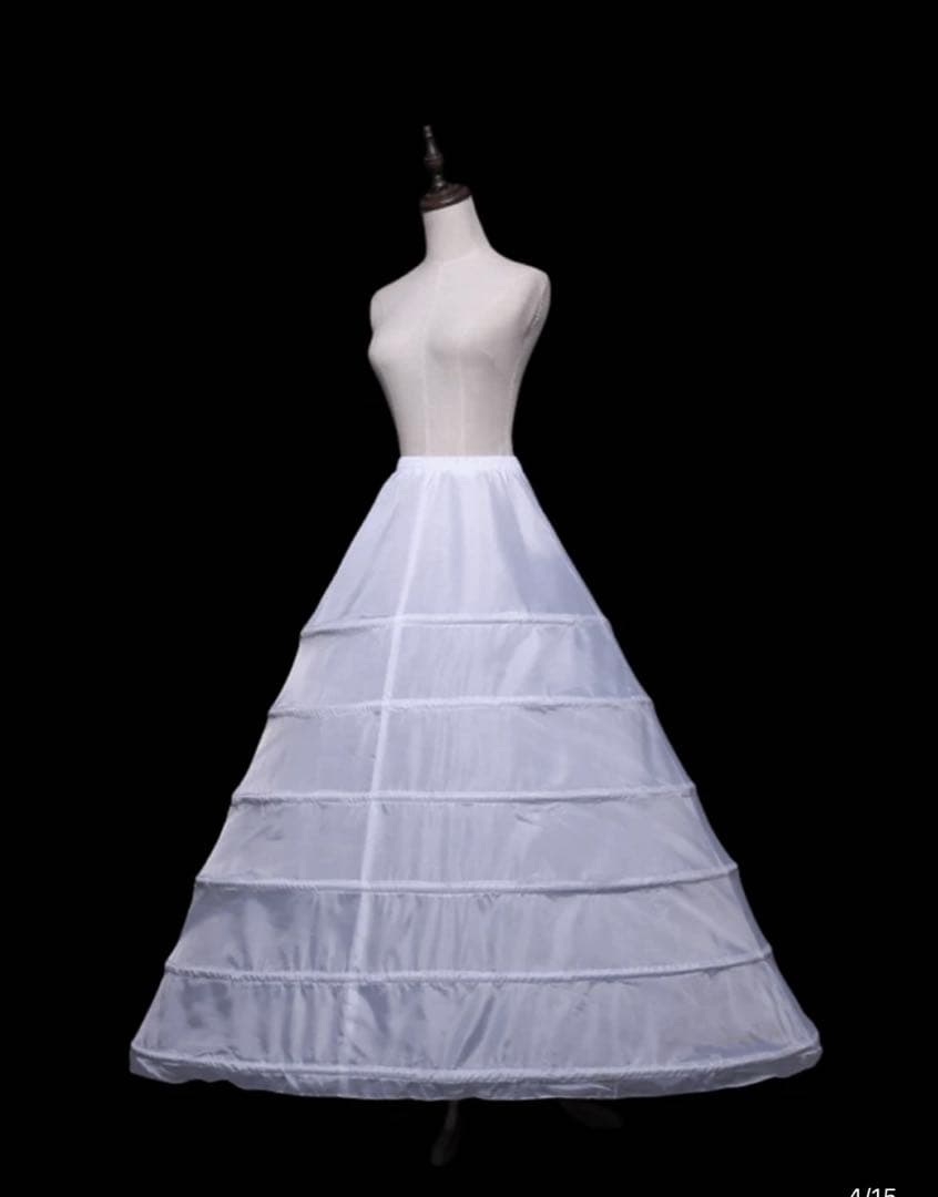 カラードレス（パニエ付き）