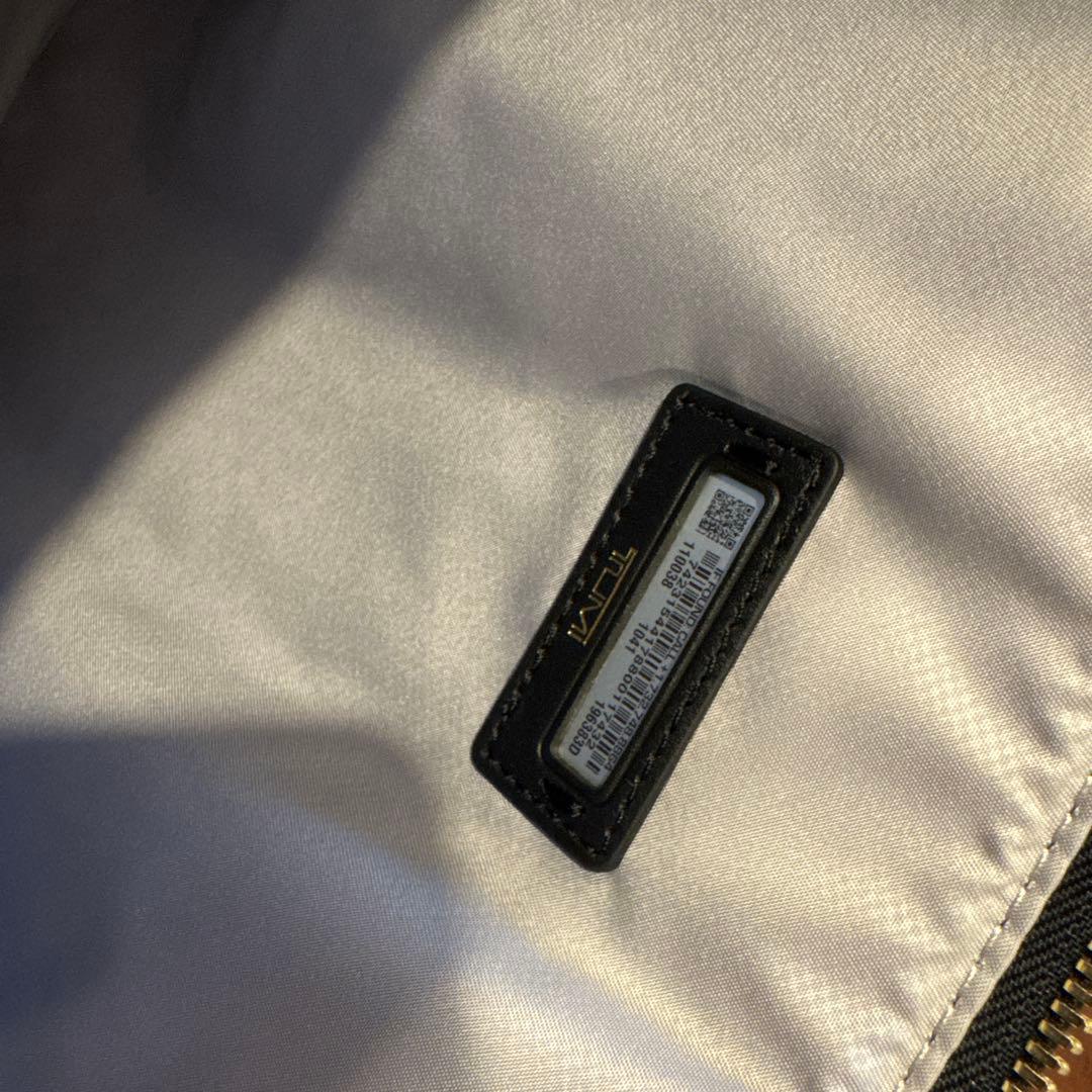 TUMI ブラック ビジネスバッグ