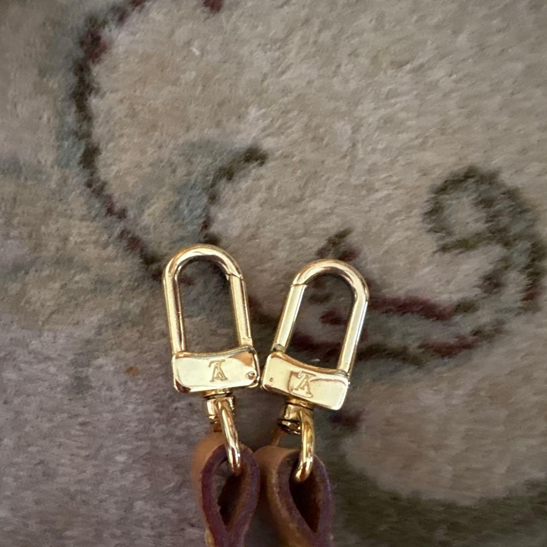 LOUIS VUITTON ヌメ革 レザー ショルダーストラップ