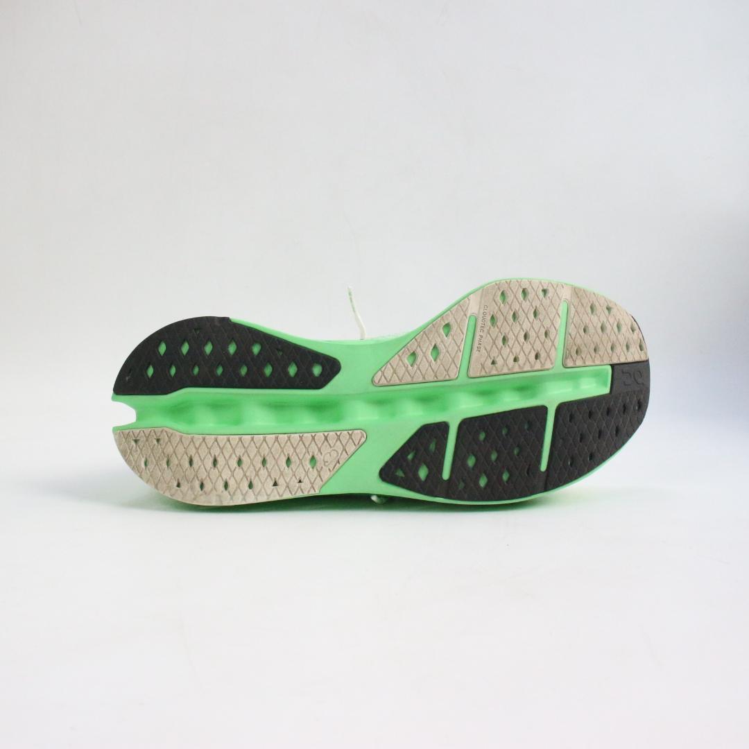 On オン クラウドサーファーマックス ホワイト/グリーン 27cm