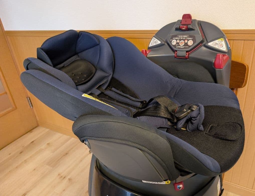 即発送★Aprica チャイルドシート ディアターンプラスAB 回転式 ベッド型