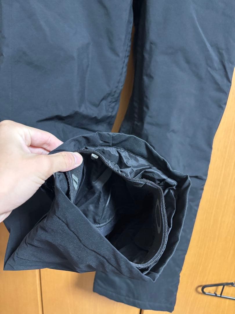 し*る様 OAKLEY ゴアテックススノーボードパンツ