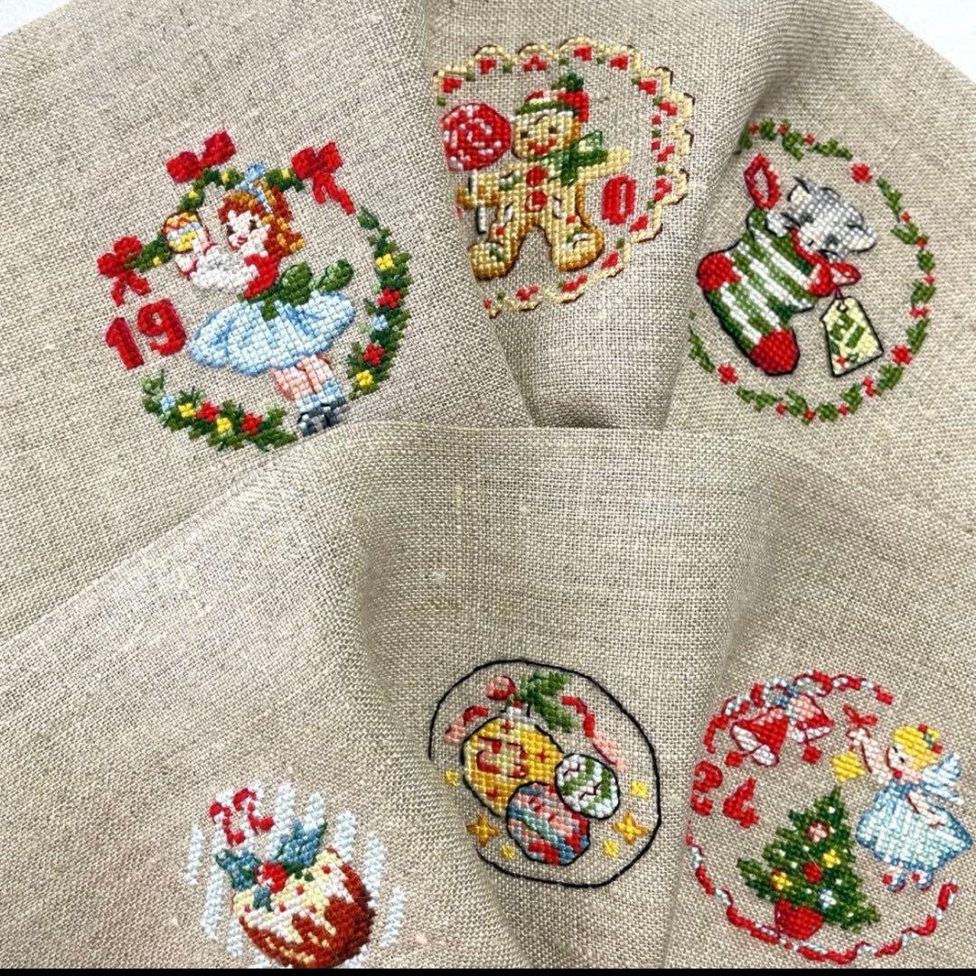 ひよこ様　クロスステッチ　完成品　ヴェロニク・アンジャンジェさん