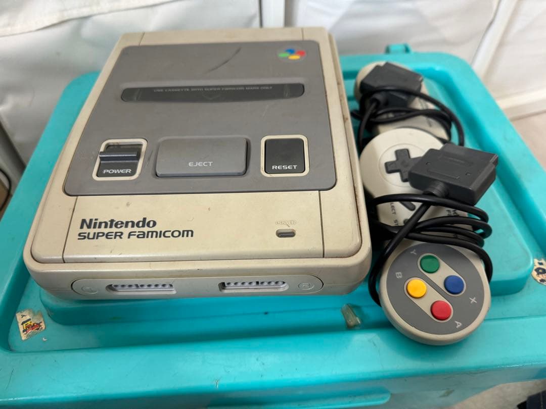 ファミコン本体、ソフト　64本体