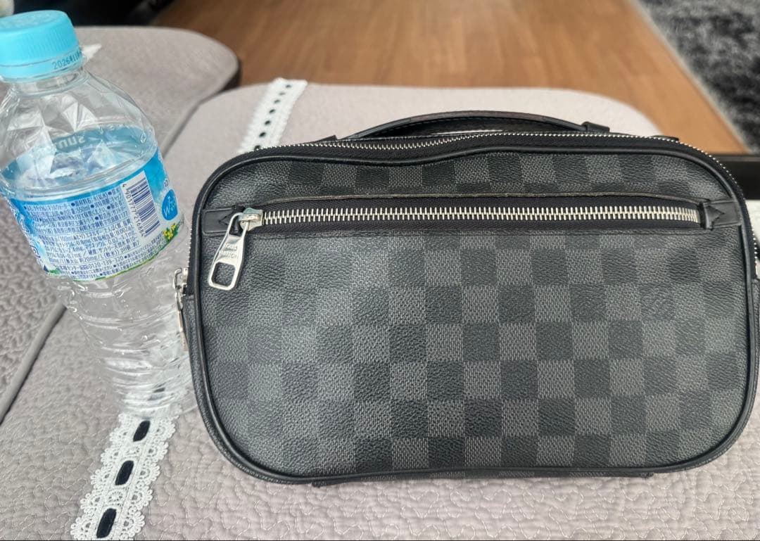 ルイヴィトンバックメンズトラベルポーチ