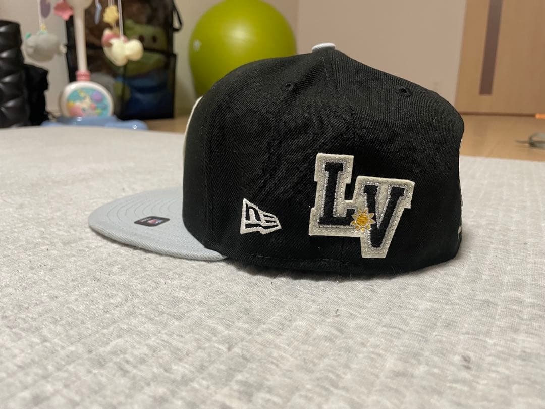 RAIDERS キャップ ブラック グレー LV