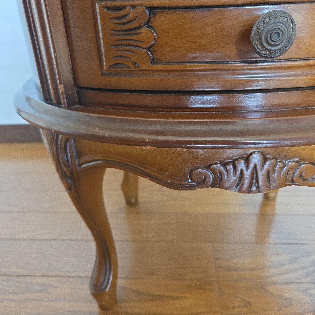 イタリア製アンテイク猫脚ラウンドチェスト
