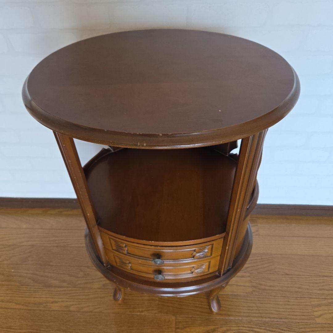 イタリア製アンテイク猫脚ラウンドチェスト