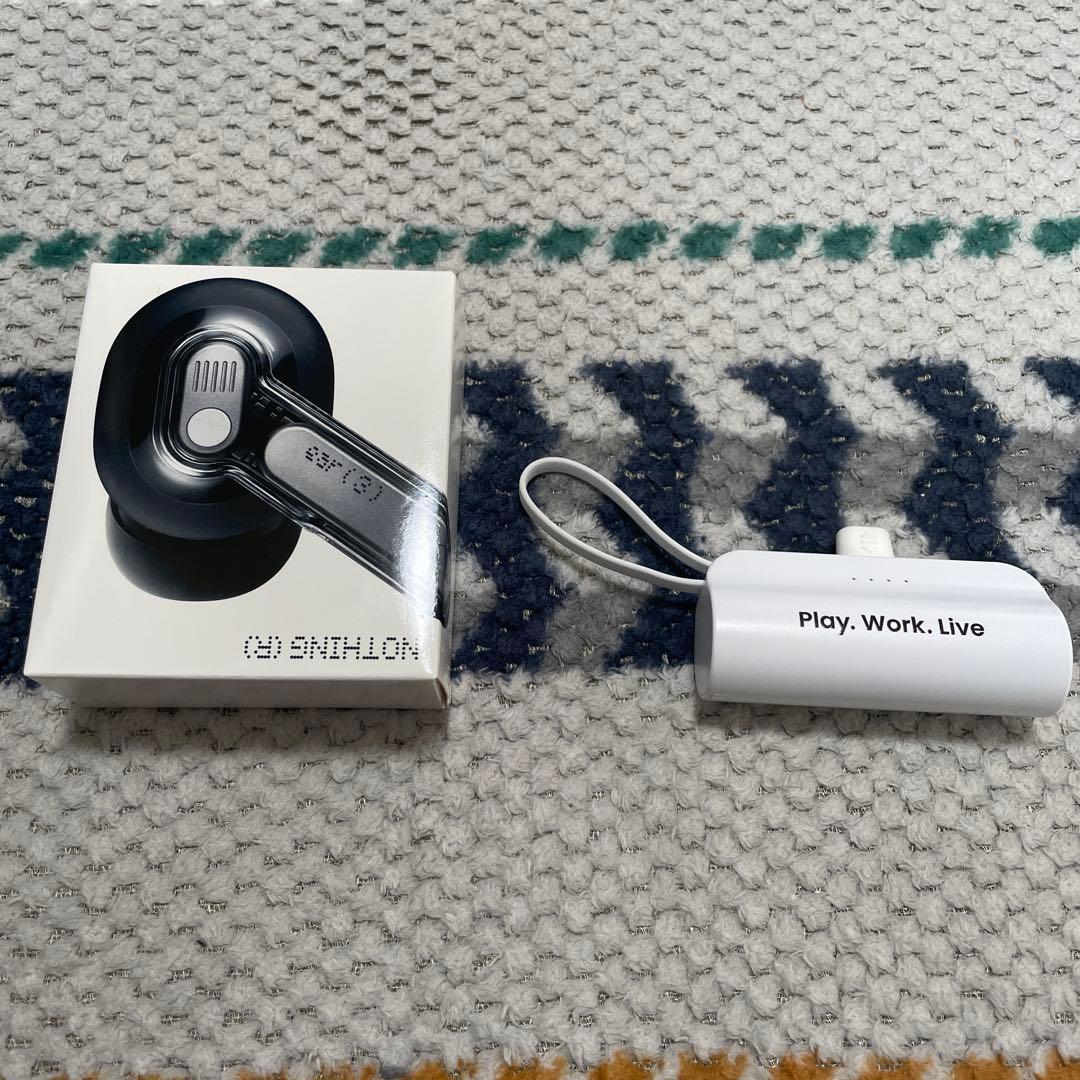 Nothing Ear (3)ブラック と モバイルバッテリー