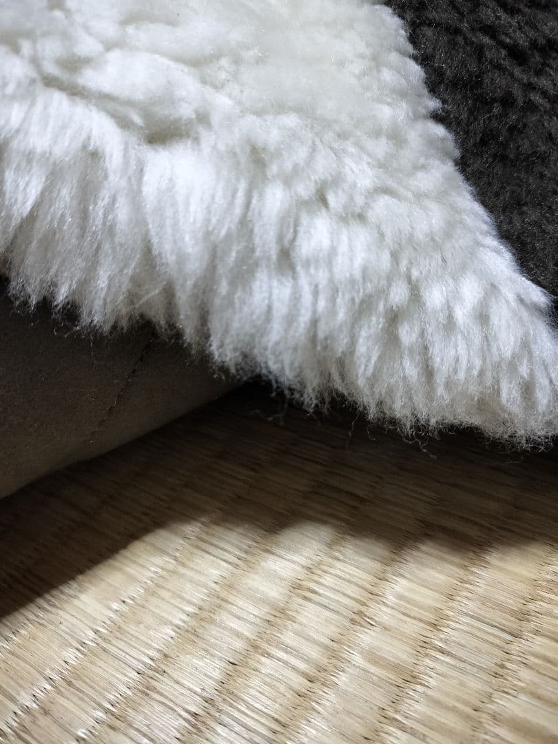 定価64万ニチロムートンラグカーペット200×200 クリーニング済み