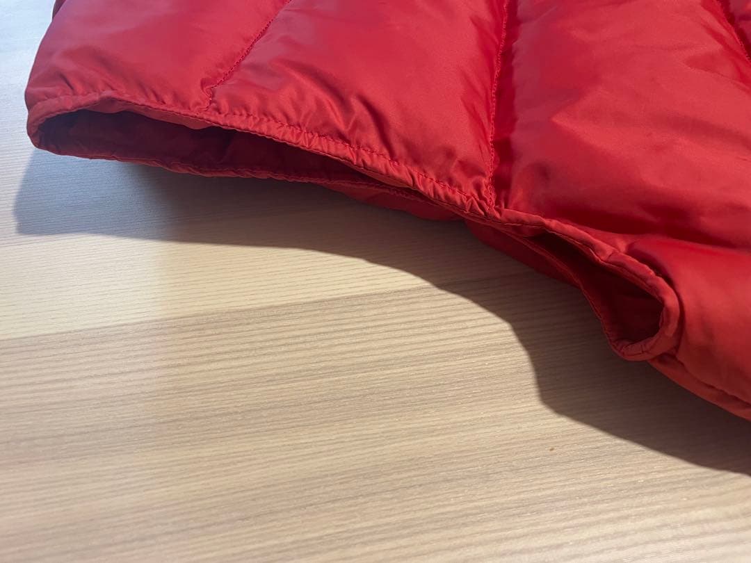 美品 モンクレール 赤 ダウンベスト MONCLER