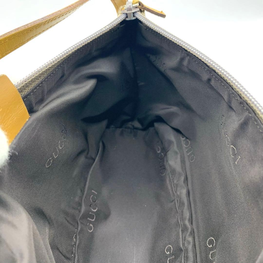 GUCCI グッチ　GGキャンパス　ミニバッグ　アクセサリーポーチ　ハンドバック