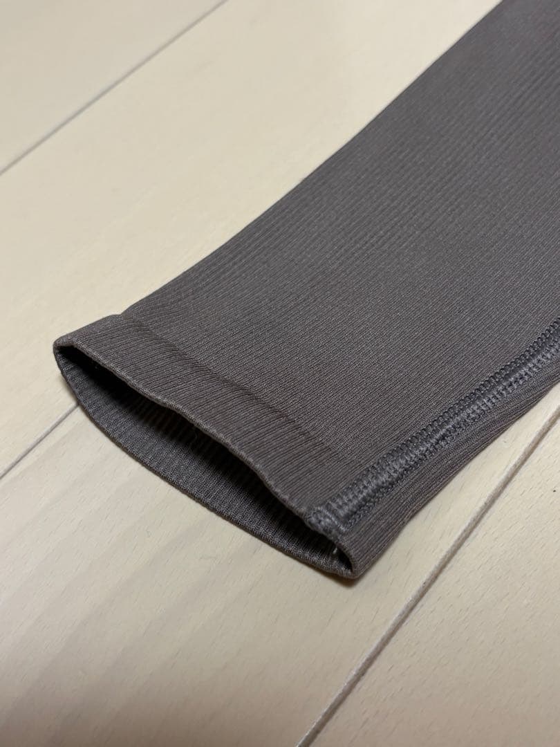 毛玉等なし！alo yoga ハイウェストリブレギンス XS