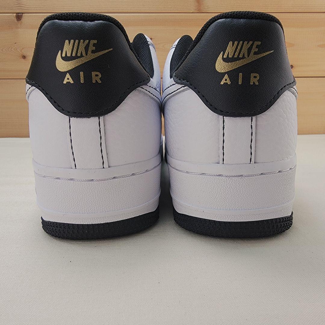 ナイキ ウィメンズ エアフォース1 '07 ミニジュエル 24.5cm