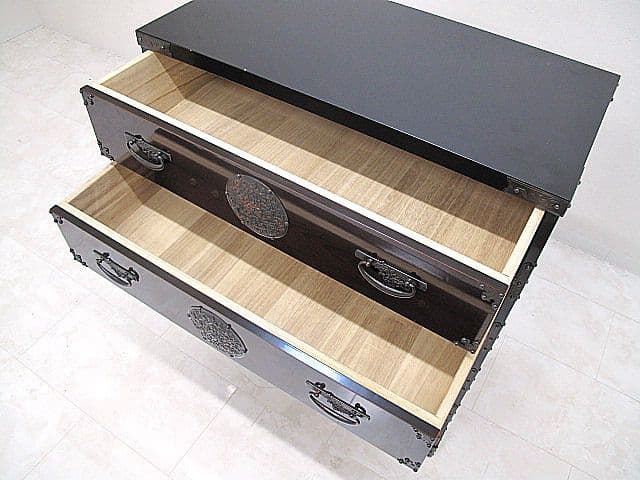 仙台箪笥 漆鏡面仕上げ 重厚手打ち金具　和家具　整理箪笥　和箪笥　伝統工芸