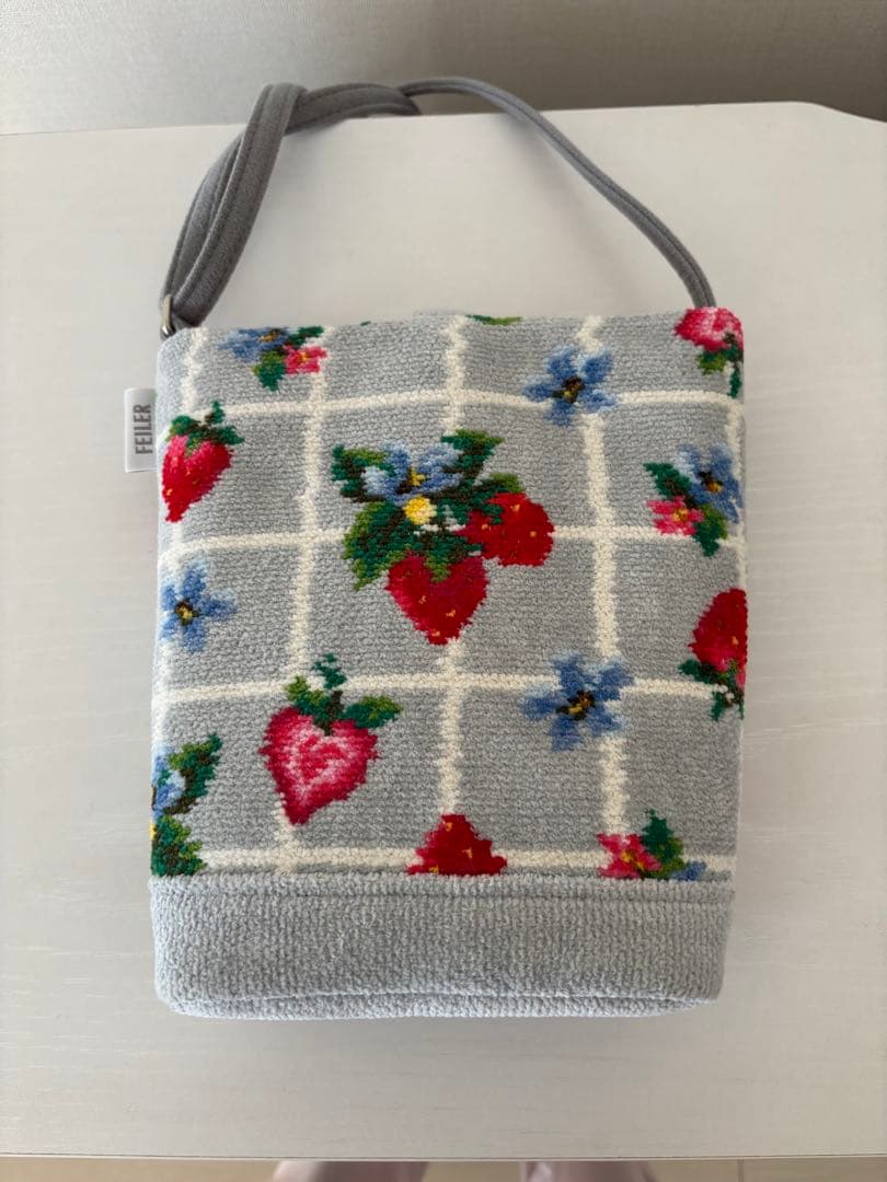 フェイラー　ストロベリーフィールドプティ　ポシェット