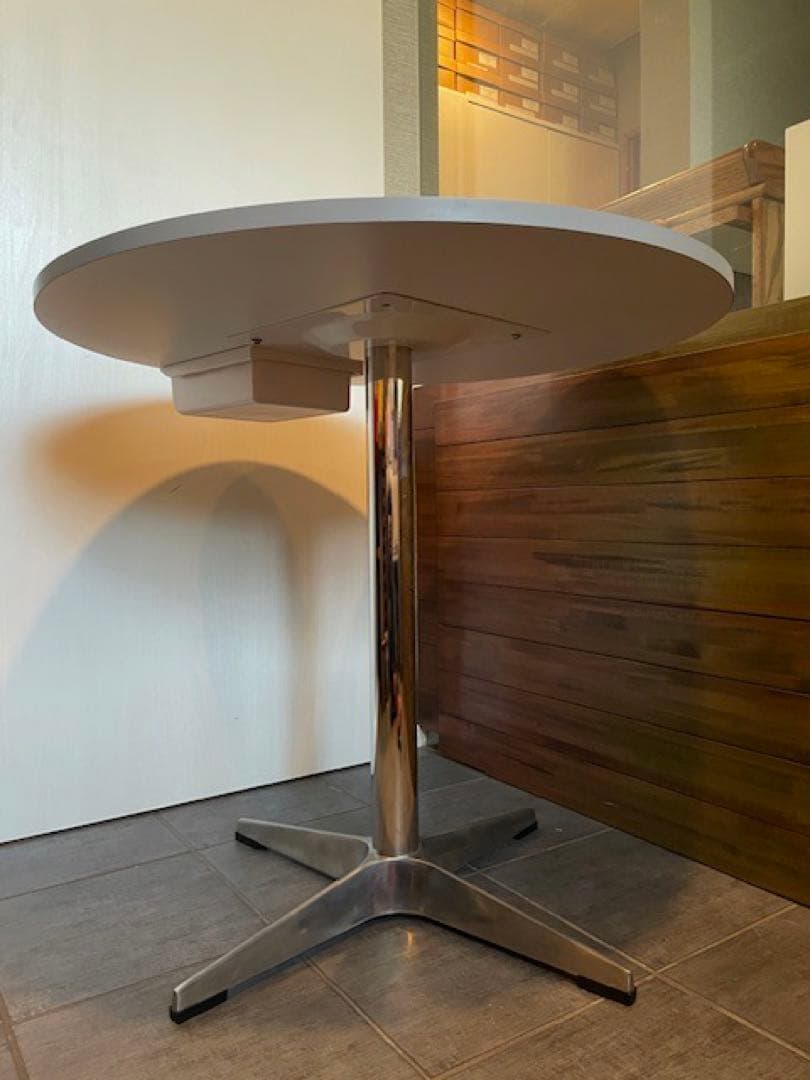 超美品■ヤコブセン　サーキュラーCIRCULAR ラウンドテーブル◾️4スター脚