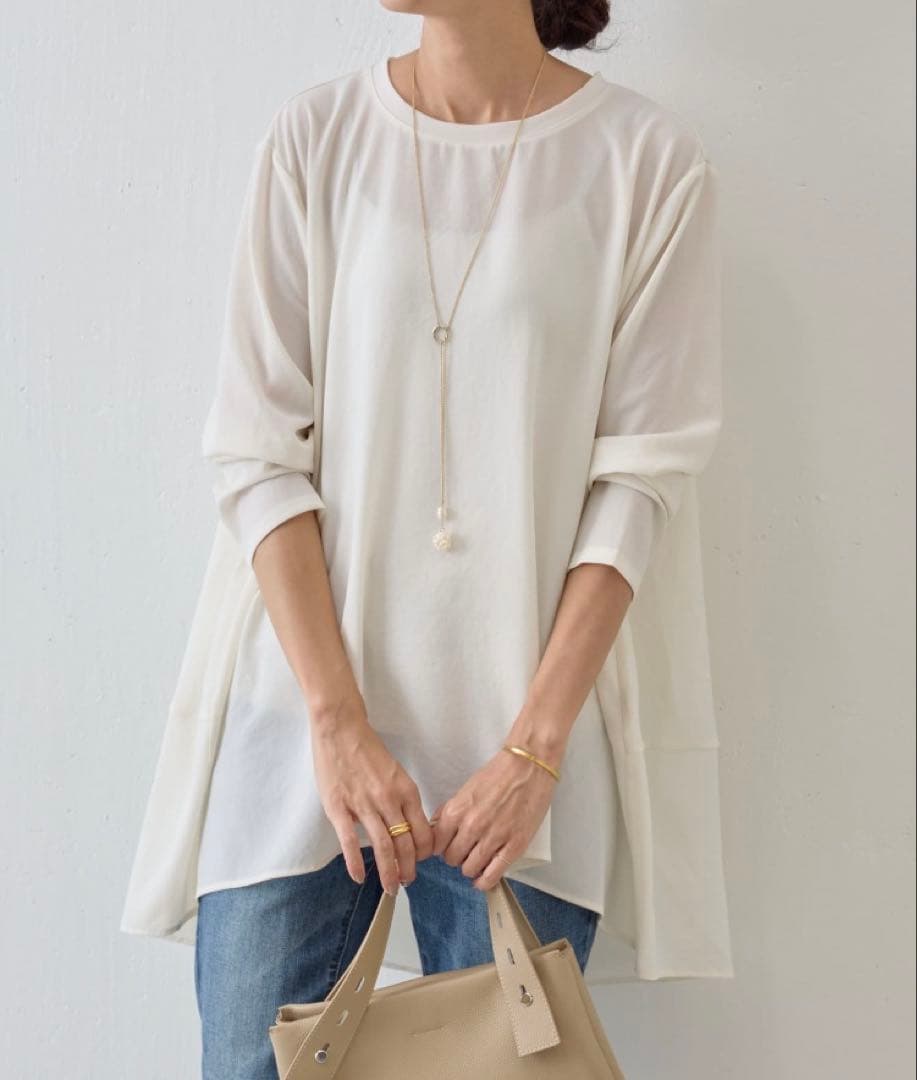 値下げ★新品未使用★ビアズリー 後ろドレープTブラウス