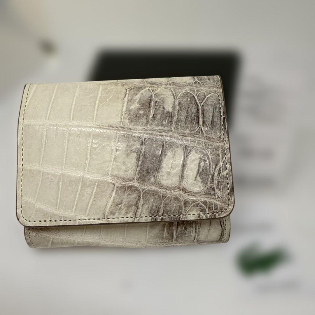 L. さん専用男女兼用クロコダイルレザー 二つ折り財布 ホワイト